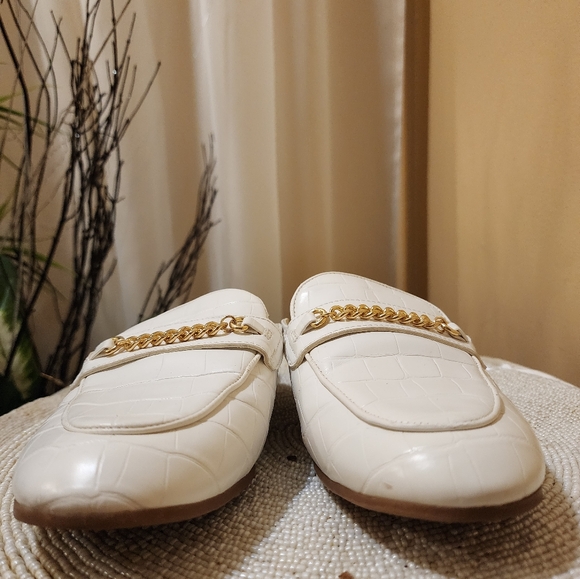 NWT.Cicus Sam Edelman Mule Womens Size 7.5M White Croc Print Gold Chain Slip On - Picture 7 of 11